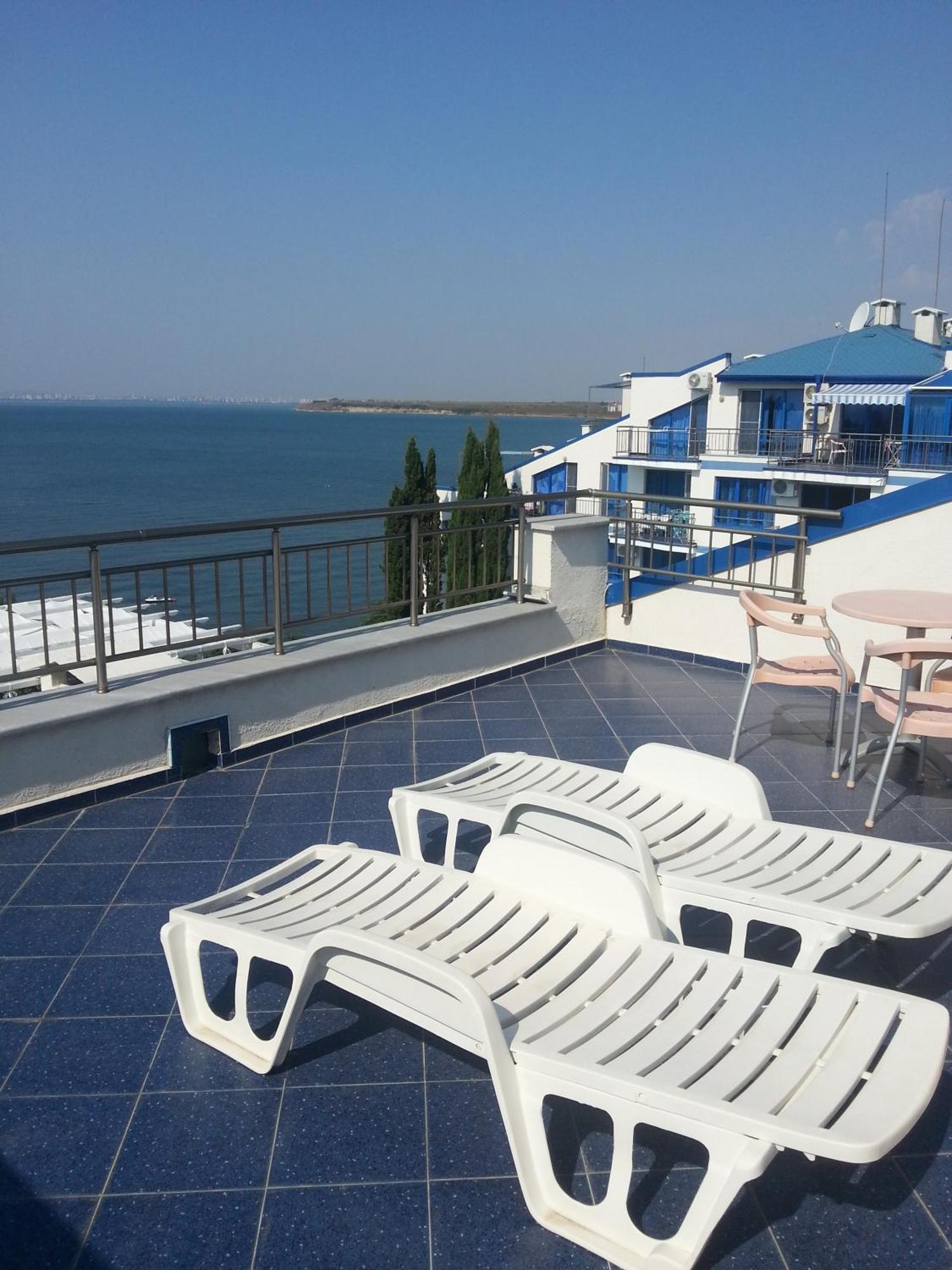 Blue Bay Palace Apart Complex Pomorie Phòng bức ảnh