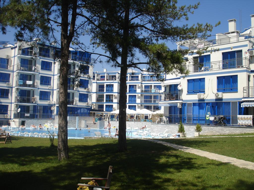 Blue Bay Palace Apart Complex Pomorie Ngoại thất bức ảnh