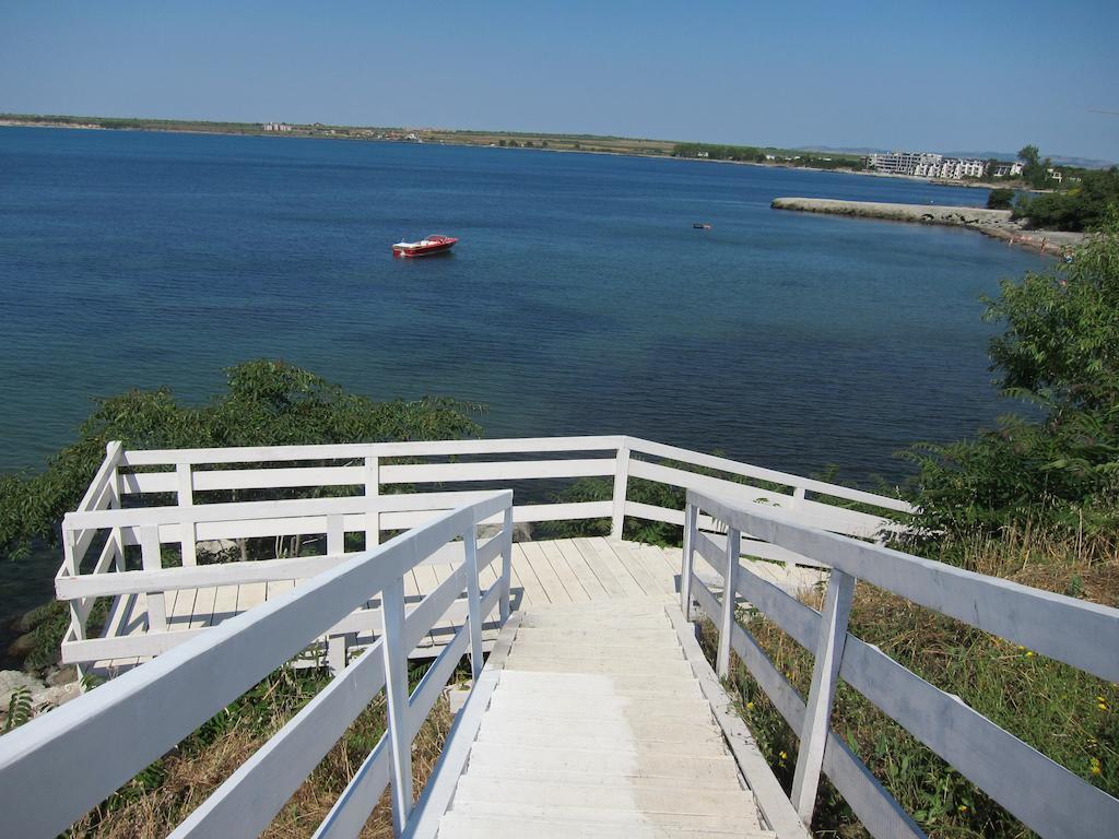 Blue Bay Palace Apart Complex Pomorie Ngoại thất bức ảnh