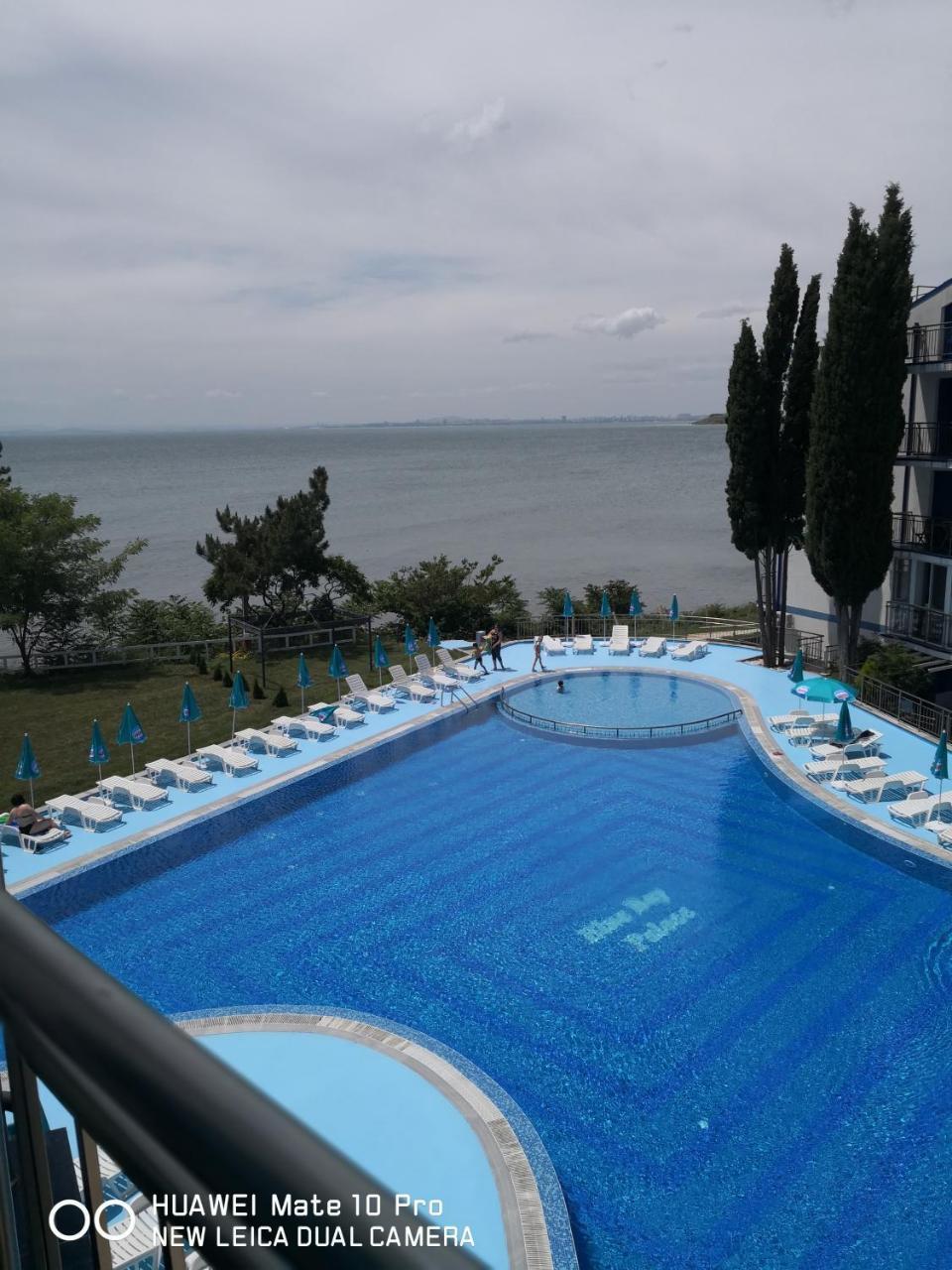 Blue Bay Palace Apart Complex Pomorie Ngoại thất bức ảnh