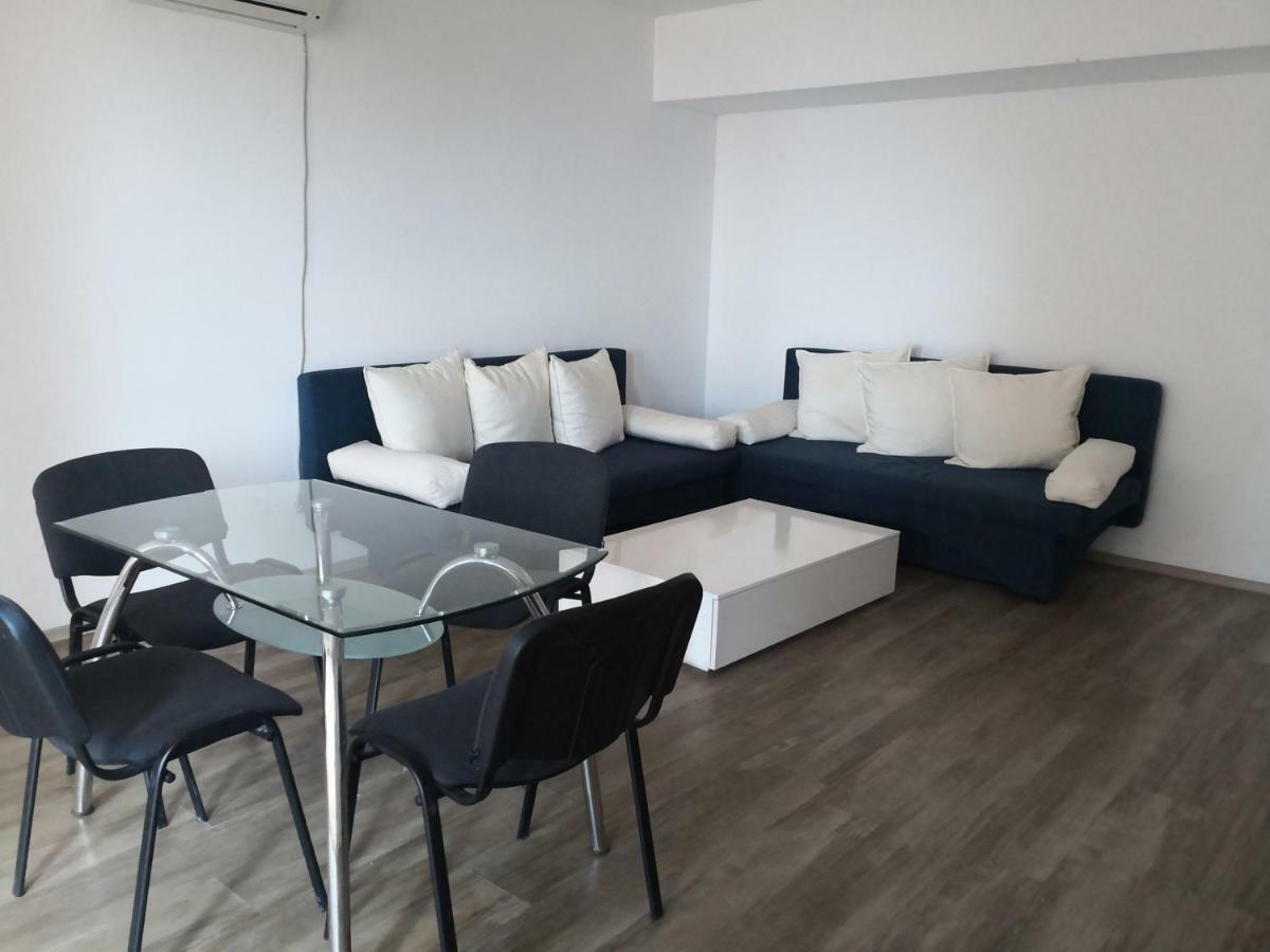 Blue Bay Palace Apart Complex Pomorie Phòng bức ảnh